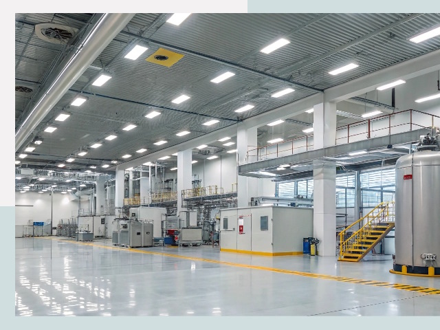 Освещение ангаров в Крымске от 622 руб. - Эффективные решения