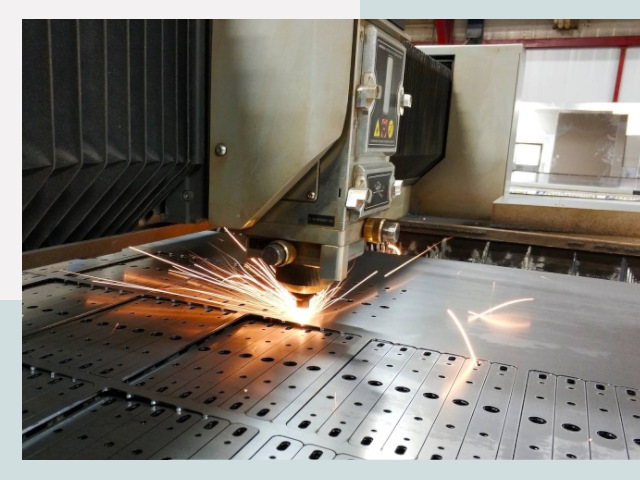 Лазерная резка металла в Крымске от 622 руб.